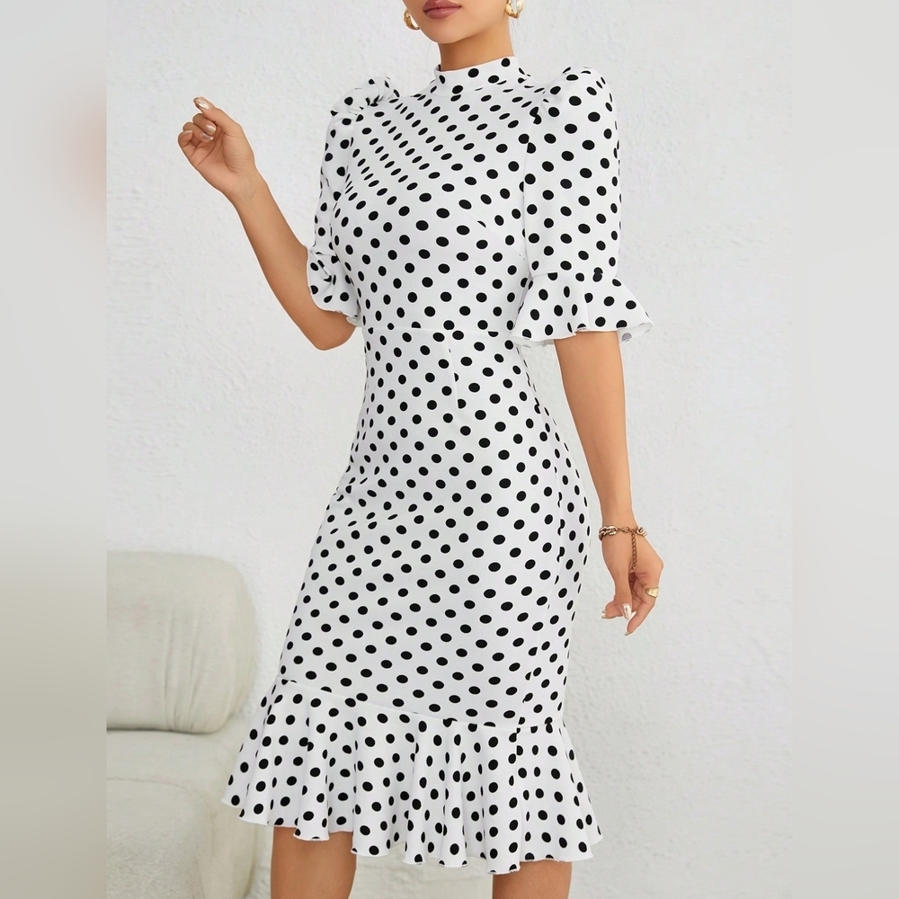 Polka Dot Print Flare Sleeve Mermaid Hem Dress - Picture 5 of 6